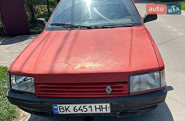 Седан Renault 21 1989 в Здолбунове
