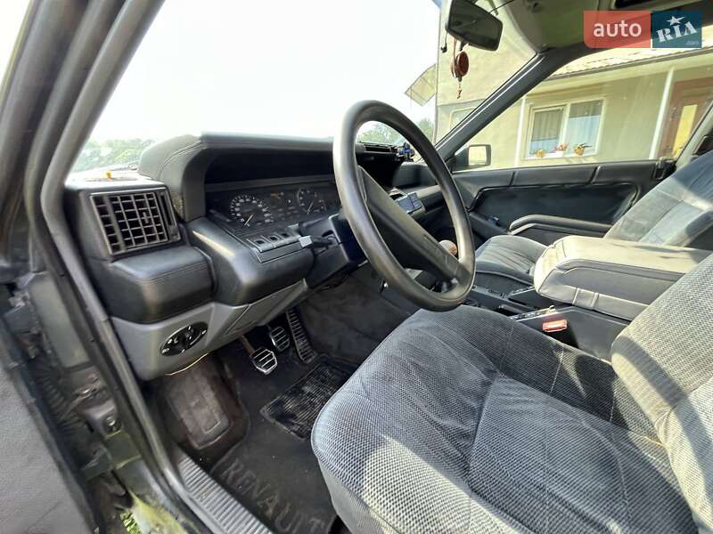 Хэтчбек Renault 25 1986 в Львове