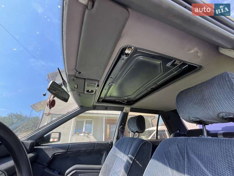 Хэтчбек Renault 25 1986 в Львове