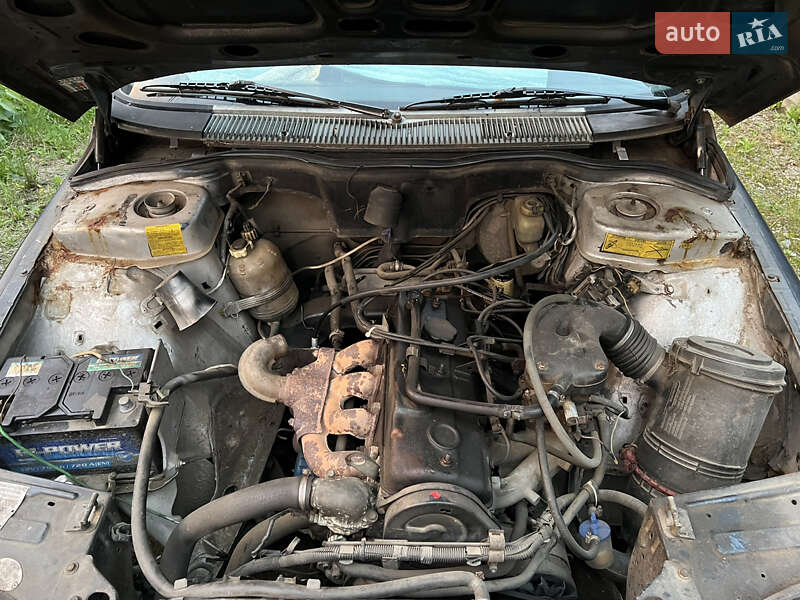 Хэтчбек Renault 25 1988 в Ужгороде