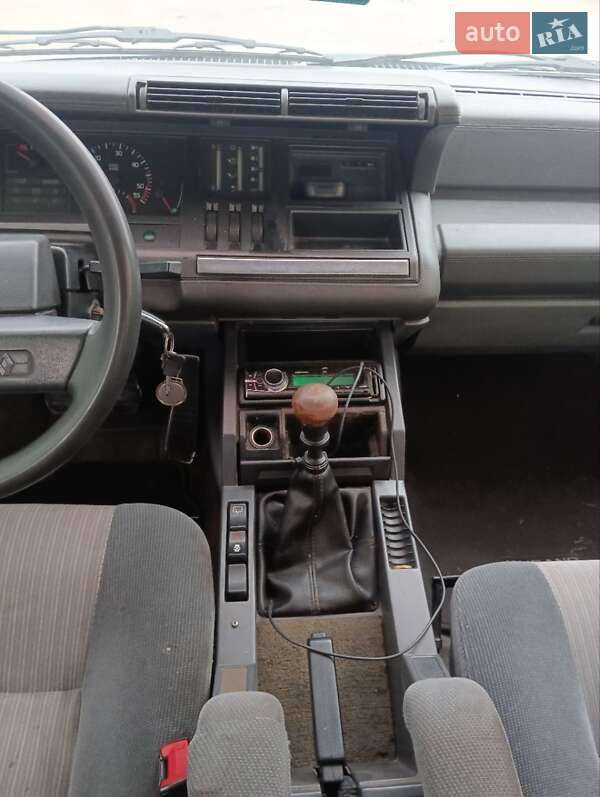 Хетчбек Renault 25 1990 в Хоролі