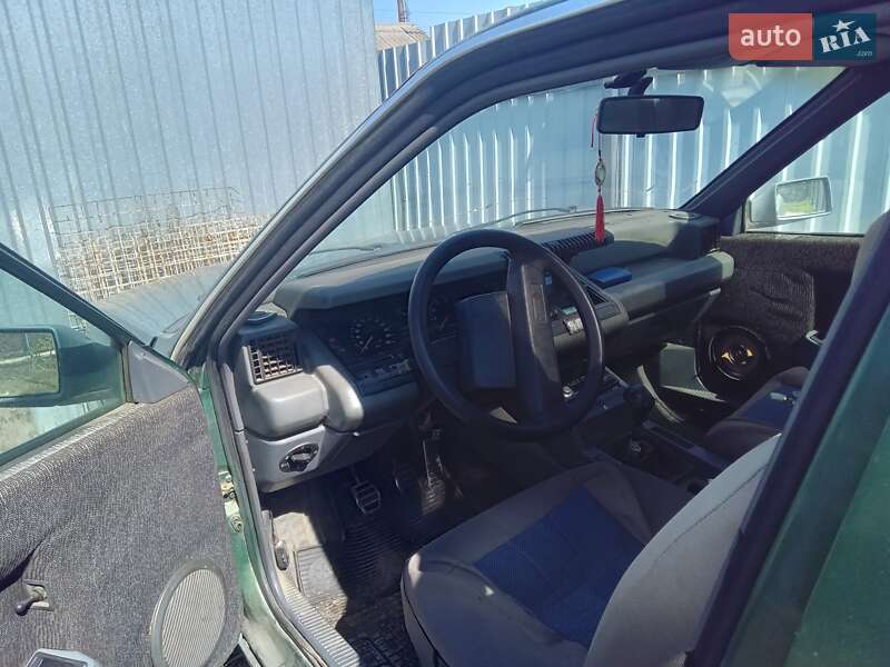 Хэтчбек Renault 25 1987 в Одессе