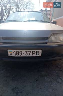 Хетчбек Renault 25 1989 в Гощі