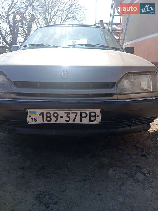 Хэтчбек Renault 25 1989 в 