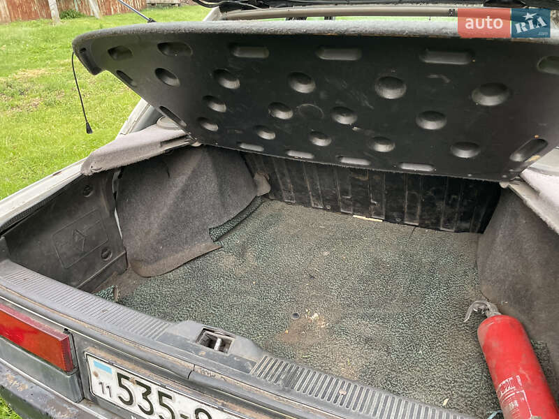 Хэтчбек Renault 25 1991 в Прилуках