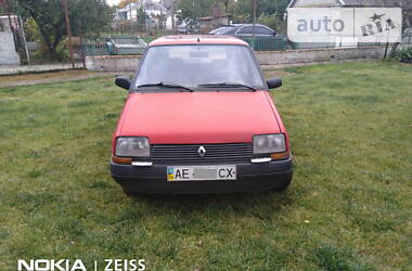 Хэтчбек Renault 5 1986 в Днепре