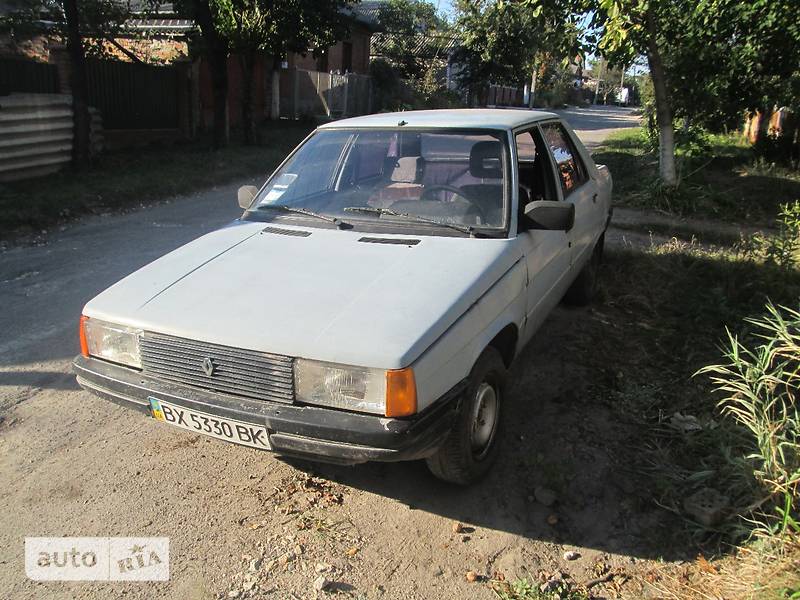 Седан Renault 9 1986 в Хмельницком