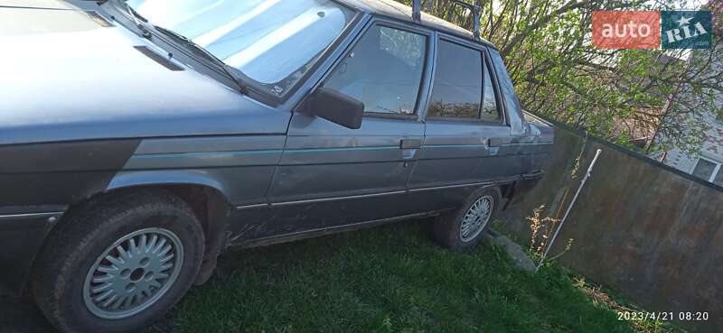 Седан Renault 9 1988 в Львові