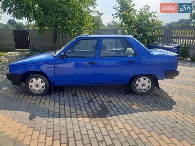 Седан Renault 9 1985 в Хмельницком