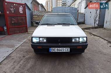 Седан Renault 9 1986 в 