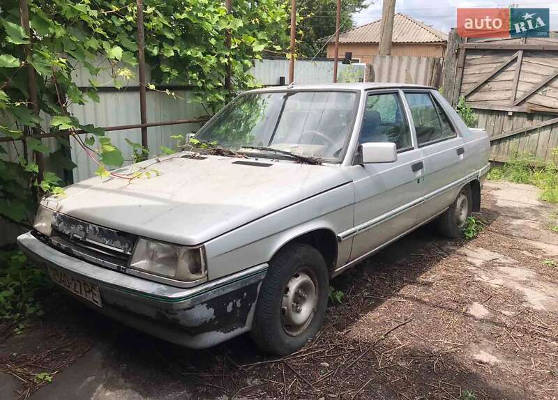 Седан Renault 9 1987 в Кролевце