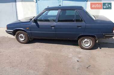 Седан Renault 9 1983 в Измаиле