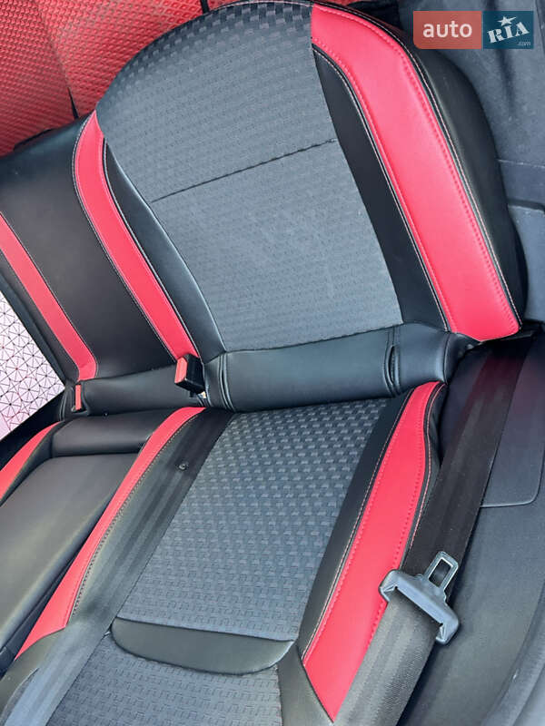 Позашляховик / Кросовер Renault Arkana 2020 в Києві