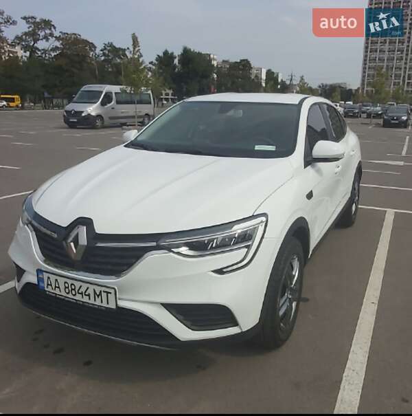 Внедорожник / Кроссовер Renault Arkana 2021 в 