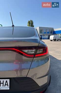 Внедорожник / Кроссовер Renault Arkana 2020 в 