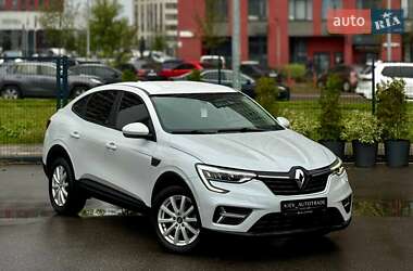 Позашляховик / Кросовер Renault Arkana 2020 в 