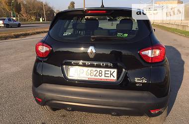 Позашляховик / Кросовер Renault Captur 2016 в Запоріжжі