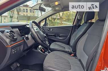 Внедорожник / Кроссовер Renault Captur 2014 в 