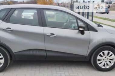 Позашляховик / Кросовер Renault Captur 2015 в Києві