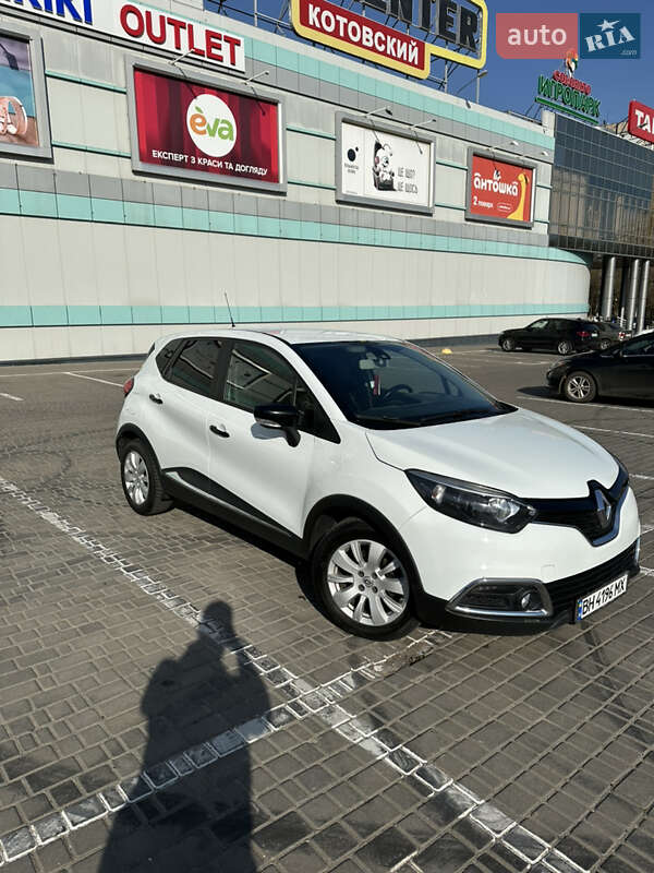 Внедорожник / Кроссовер Renault Captur 2015 в Одессе