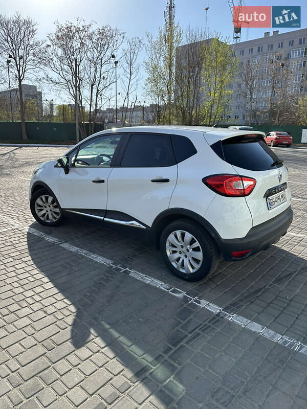 Внедорожник / Кроссовер Renault Captur 2015 в Одессе