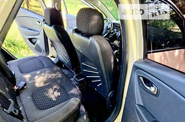 Позашляховик / Кросовер Renault Captur 2017 в Запоріжжі