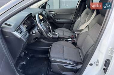Позашляховик / Кросовер Renault Captur 2021 в 