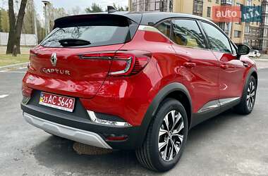 Внедорожник / Кроссовер Renault Captur 2023 в Чернигове