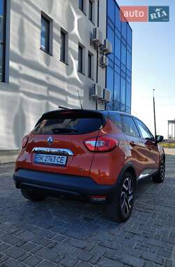 Внедорожник / Кроссовер Renault Captur 2015 в 