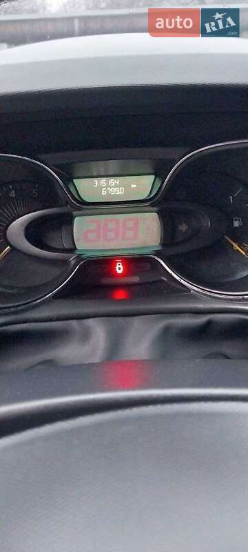 Внедорожник / Кроссовер Renault Captur 2013 в Надворной