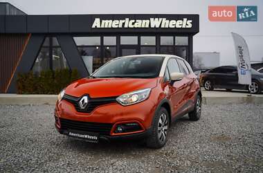 Позашляховик / Кросовер Renault Captur 2015 в Чернівцях