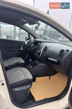 Внедорожник / Кроссовер Renault Captur 2014 в 