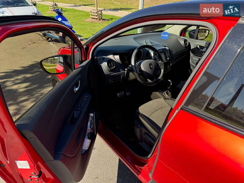 Позашляховик / Кросовер Renault Captur 2018 в Кривому Розі