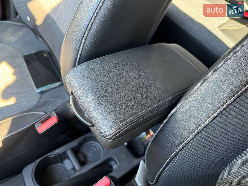 Позашляховик / Кросовер Renault Captur 2018 в Кривому Розі