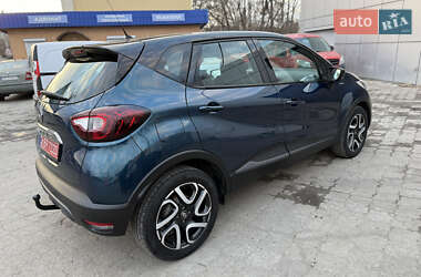 Внедорожник / Кроссовер Renault Captur 2020 в 