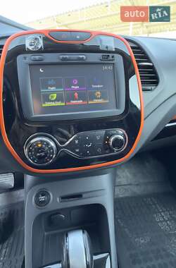 Внедорожник / Кроссовер Renault Captur 2016 в 