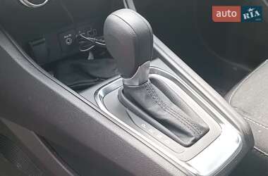 Внедорожник / Кроссовер Renault Captur 2021 в 