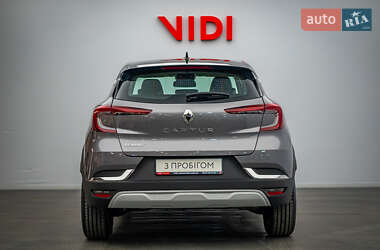 Позашляховик / Кросовер Renault Captur 2023 в 