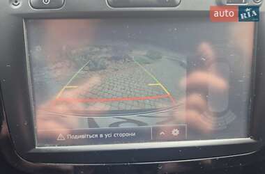 Позашляховик / Кросовер Renault Captur 2018 в 