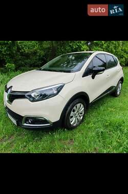 Позашляховик / Кросовер Renault Captur 2016 в Києві