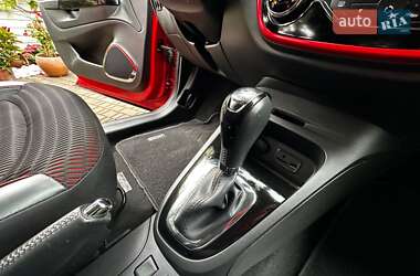 Внедорожник / Кроссовер Renault Captur 2016 в 