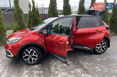 Внедорожник / Кроссовер Renault Captur 2017 в 