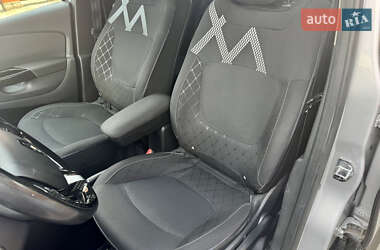 Внедорожник / Кроссовер Renault Captur 2016 в 