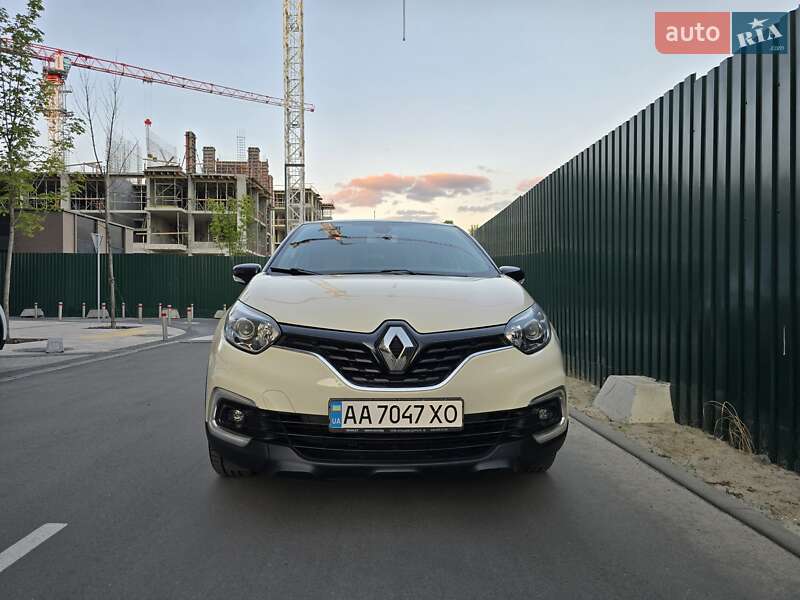 Внедорожник / Кроссовер Renault Captur 2019 в Киеве
