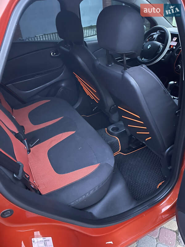 Внедорожник / Кроссовер Renault Captur 2017 в Хмельницком