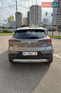 Внедорожник / Кроссовер Renault Captur 2023 в 