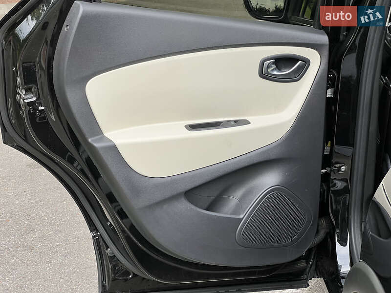 Внедорожник / Кроссовер Renault Captur 2019 в Киеве