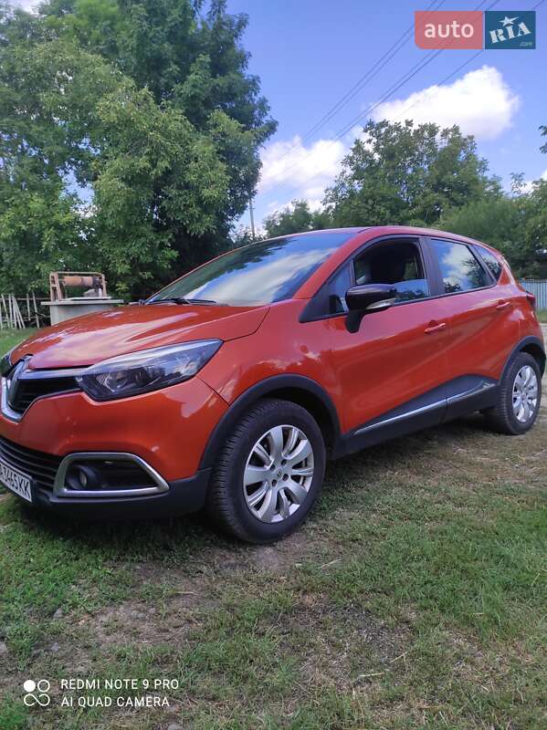 Позашляховик / Кросовер Renault Captur 2015 в Умані