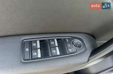 Внедорожник / Кроссовер Renault Captur 2020 в 