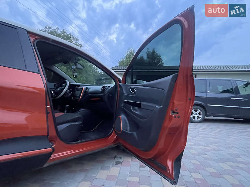 Позашляховик / Кросовер Renault Captur 2017 в Хмельницькому фото 7 Позашляховик / Кросовер Renault Captur 2017 в Хмельницькому